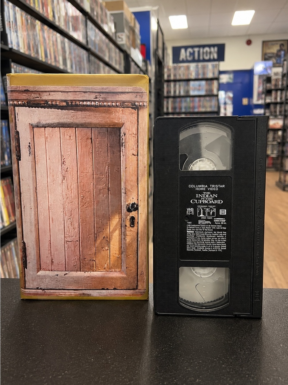 The Indian in the Cupboard VHS Tape Columbia Tristar Home Video PG